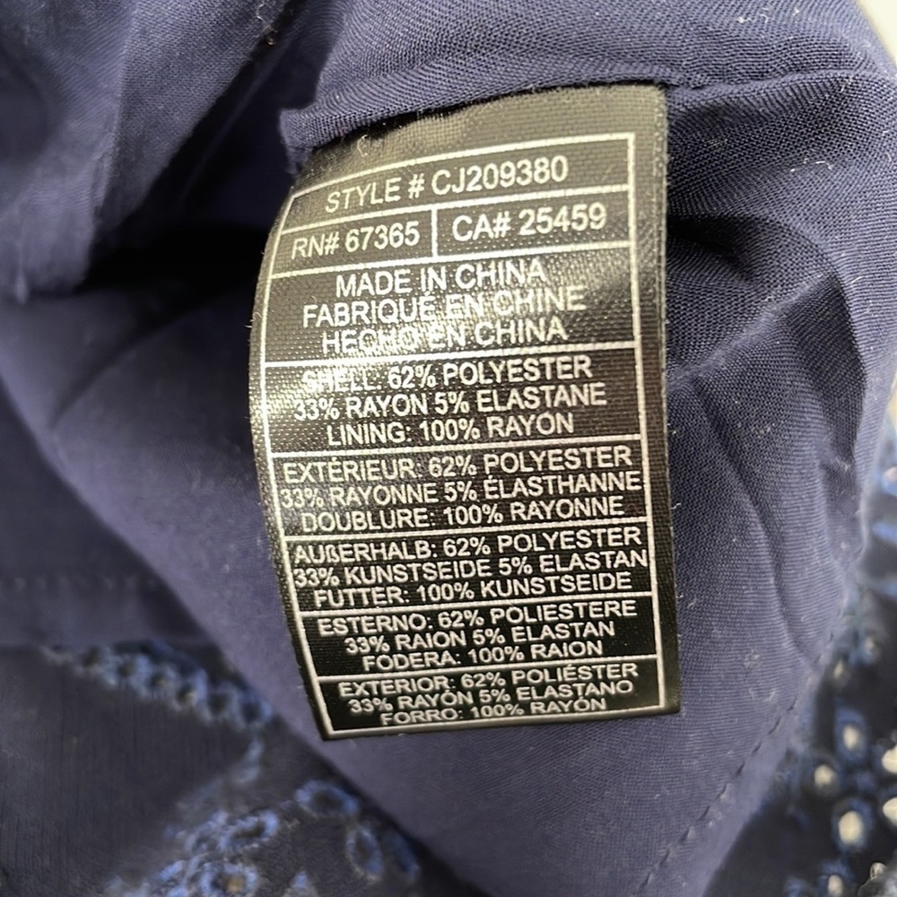 Cupcakes and Cashmere Skirt NWT Scalloped Floral Embroidery Mini Blue Size 6 - Picture 13 of 16
